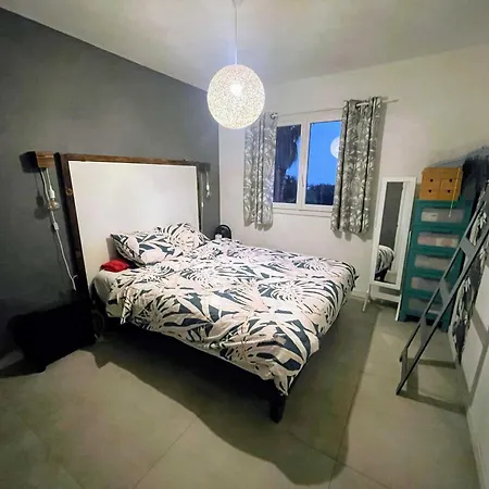 Entiere A Ajaccio Avec Piscine Et Vue Mer